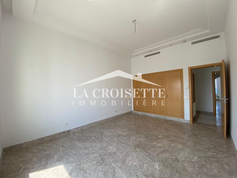 Penthouse S+4 avec vue sur mer à Gammarth 